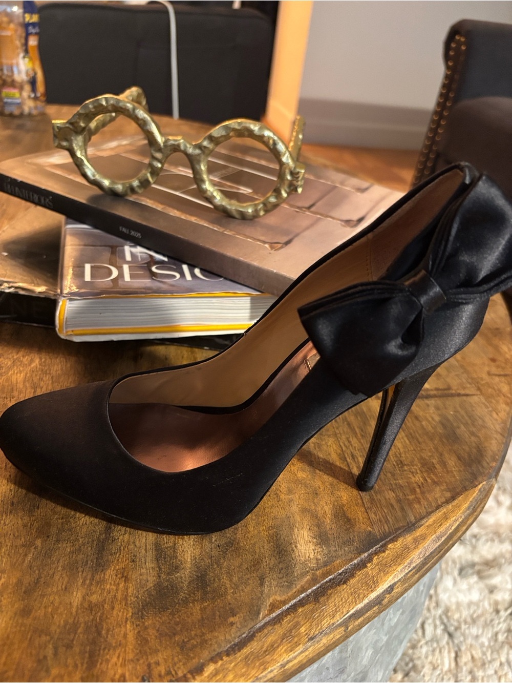 Elegant Black Satin Bow Stiletto Pump - Women
